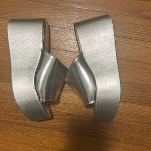 New Berness Black Slide Sandals